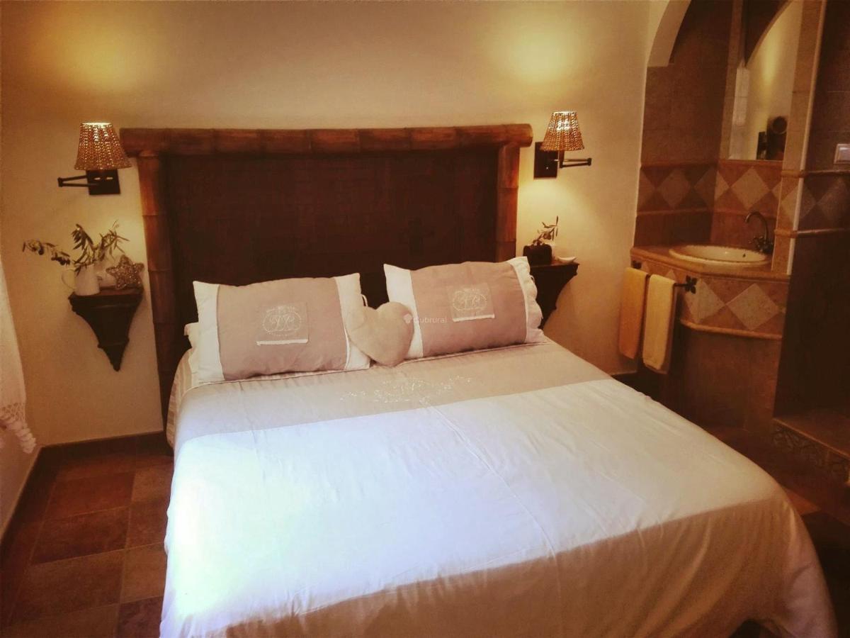 Casa Rural Lares Casas de Don Pedro Екстер'єр фото